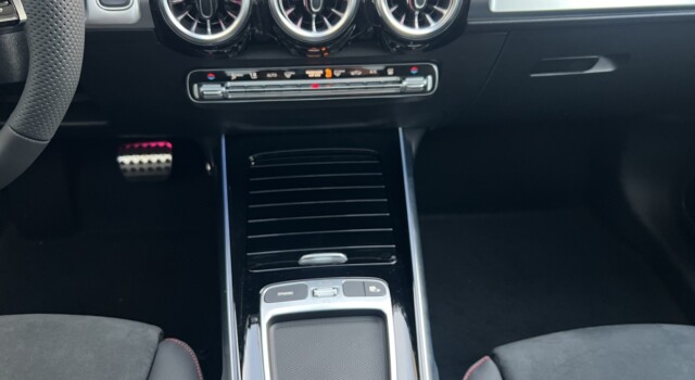 MERCEDES-BENZ EQB 350 66,5 kWh 4Matic Excellence