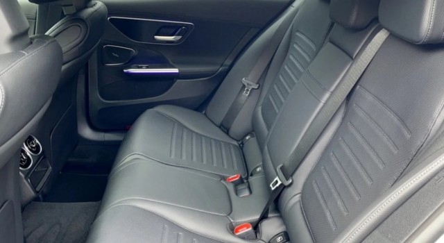 MERCEDES-BENZ C 220 d T 4 Matic Swiss Star