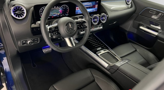 MERCEDES-BENZ GLA 250 4Matic 8G-DCT