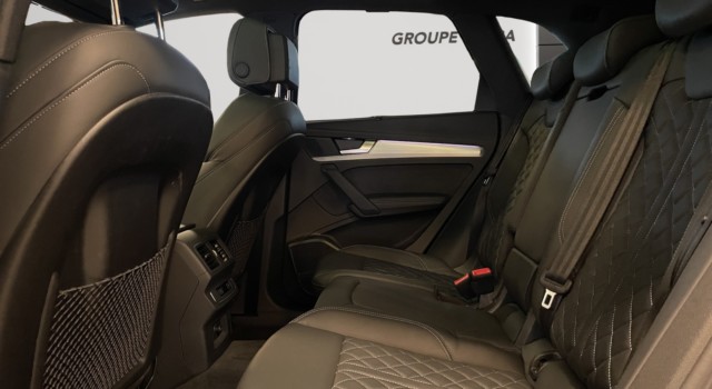 AUDI Q5 55 TFSI e S line qu