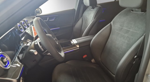 MERCEDES-BENZ C 300 T 4 Matic