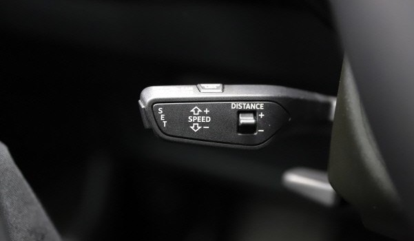 AUDI e-tron 50 quattro