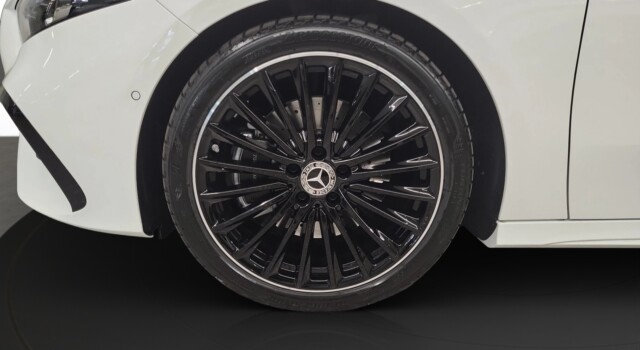 MERCEDES-BENZ A 220 4Matic 8G-DCT