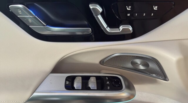 MERCEDES-BENZ E 220 d 4Matic 9G-Tronic