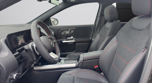 MERCEDES-BENZ GLA 220 4Matic 8G-DCT