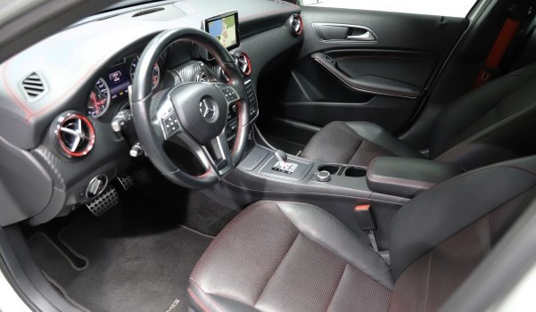 MERCEDES-BENZ A 45 AMG 4Matic