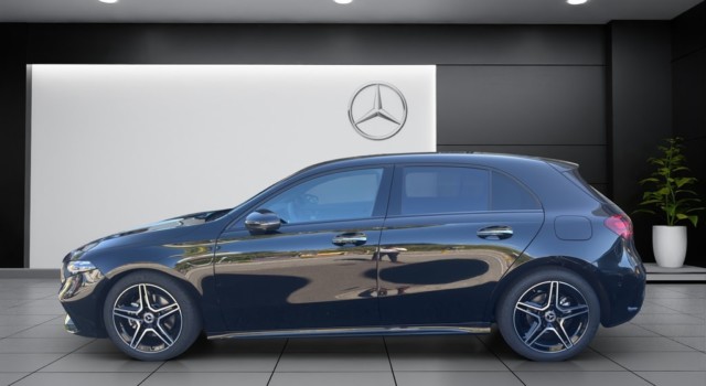 MERCEDES-BENZ A 180 Night Star 7G-DCT