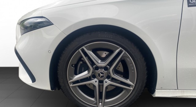 MERCEDES-BENZ A 220 4Matic 8G-DCT