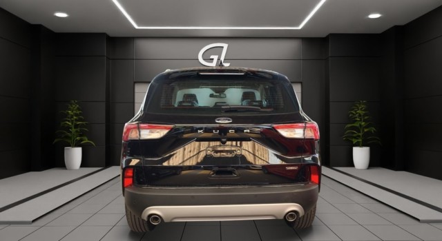 FORD KUGA 2.5 PHEV Titanium X 2WD