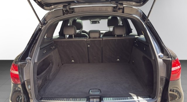 MERCEDES-BENZ GLC 250 AMG Line 4Matic 9G-Tronic