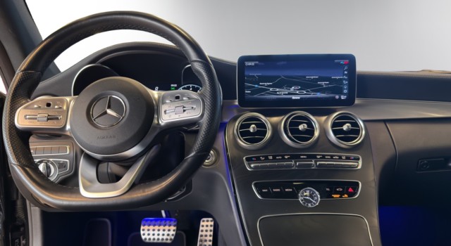 MERCEDES-BENZ C 200 AMG Line 4Matic