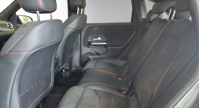 MERCEDES-BENZ B 200 4Matic AMG Line