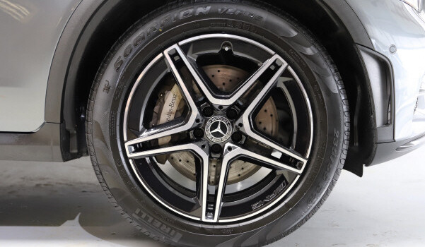 MERCEDES-BENZ GLC 220 d AMG Line 4Matic 9G-Tronic