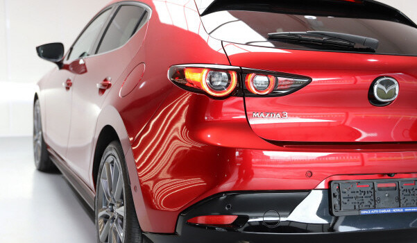 MAZDA 3 HB X 180 Revolution