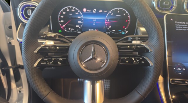 MERCEDES-BENZ GLC 220 d 4Matic 9G-Tronic