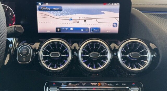 MERCEDES-BENZ GLA 250 4Matic 8G-DCT Swiss Star