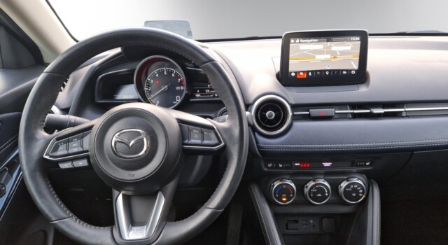 MAZDA 2 SKYACTIV-G 90 Mild Hybrid Revolution