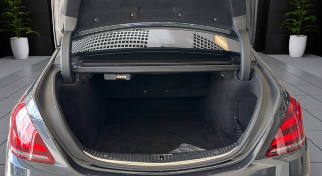 MERCEDES-BENZ S 560 4Matic