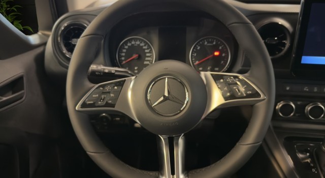 MERCEDES-BENZ CITAN 113 Pro Lang Aut.