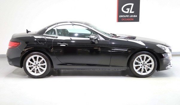 MERCEDES-BENZ SLC 200 AMG Line