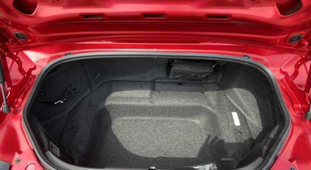MAZDA MX-5 Skyactiv-G 184 Exclusive-line
