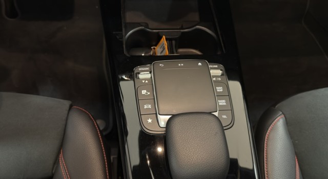 MERCEDES-BENZ CLA 200 CLA Shooting Brake 200 AMG Line 7G-DCT