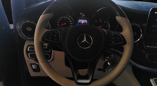 MERCEDES-BENZ V 300 d extralang 9G-Tronic