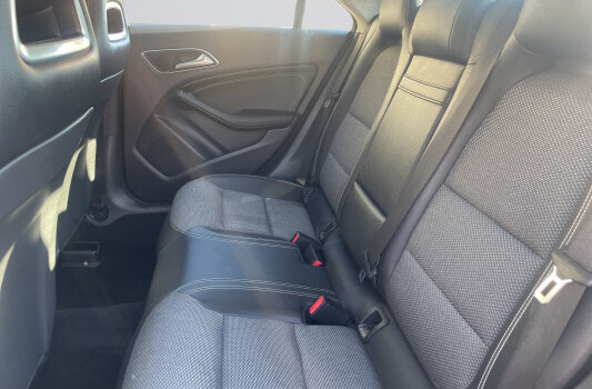 MERCEDES-BENZ CLA 250 4Matic