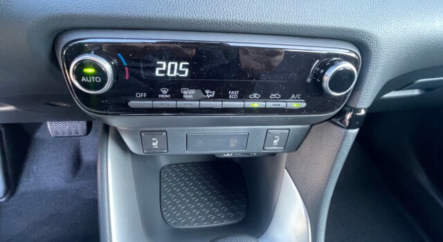 MAZDA 2 Hybrid Exclusive-line