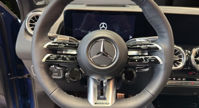 MERCEDES-BENZ GLB 35 AMG