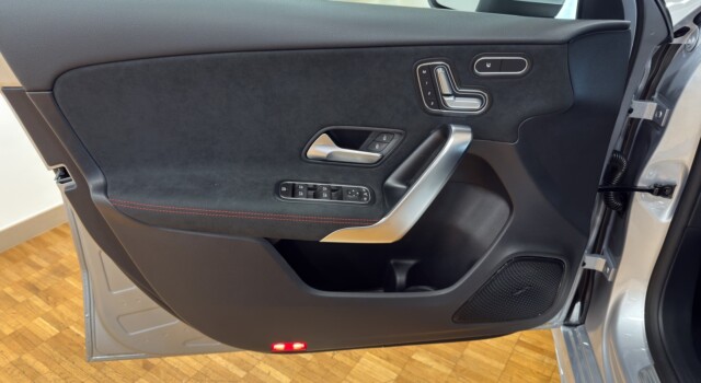 MERCEDES-BENZ A 250 4Matic 8G-DCT