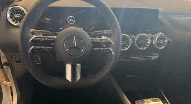 MERCEDES-BENZ GLA 220 4Matic 8G-DCT