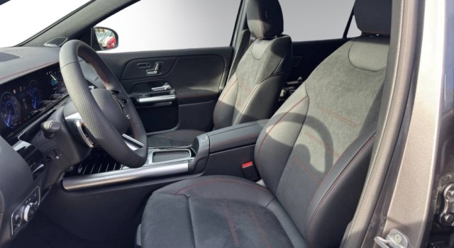 MERCEDES-BENZ EQA 350 66,5 kWh 4Matic Swiss Star