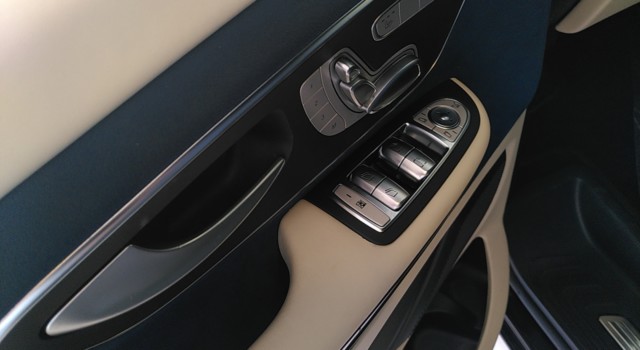 MERCEDES-BENZ V 300 d extralang 9G-Tronic