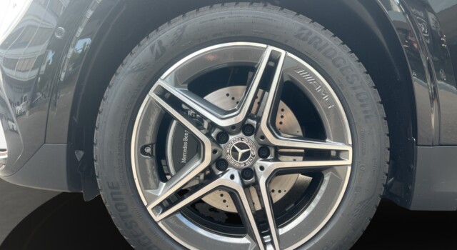 MERCEDES-BENZ GLA 220 4Matic 8G-DCT