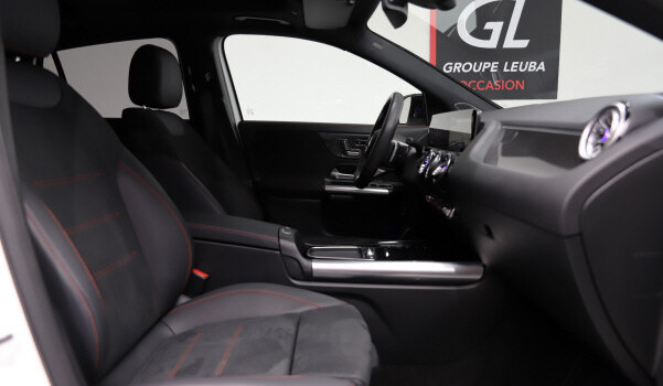 MERCEDES-BENZ GLA 220 d 4Matic 8G-DCT