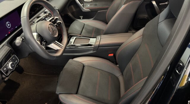 MERCEDES-BENZ A 220 4Matic 8G-DCT