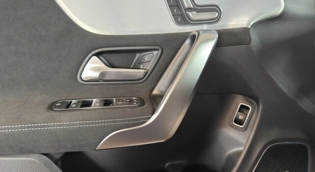 MERCEDES-BENZ CLA 250 CLA Shooting Brake 250 4Matic 8G-DCT