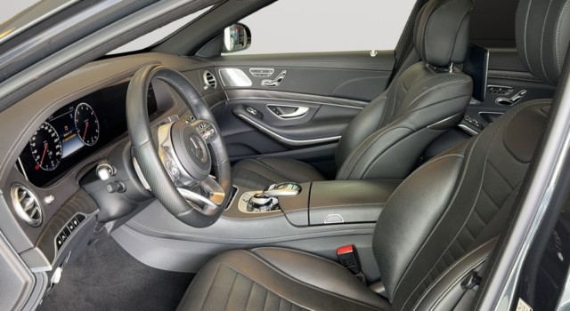 MERCEDES-BENZ S 560 4Matic