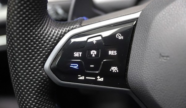 VW GOLF Variant 2.0 R 4M DSG