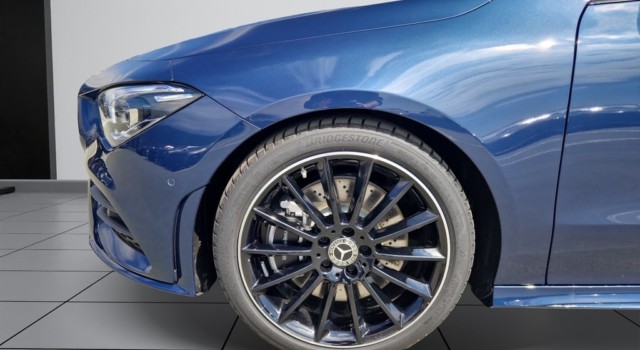 MERCEDES-BENZ CLA 250 CLA Shooting Brake 250 4Matic 7G-DCT Swiss Star