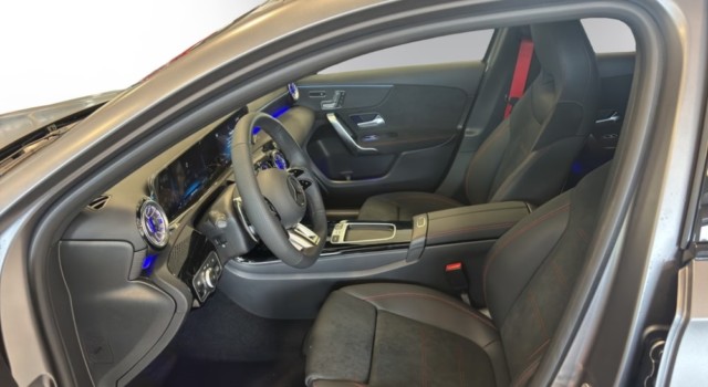 MERCEDES-BENZ A 35 AMG A AMG 35 4Matic 8G-DCT