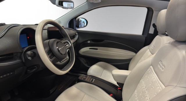 FIAT 500 C el 87 kW La Prima
