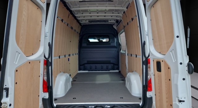 MERCEDES-BENZ Sprinter 317 CDI Kompakt
