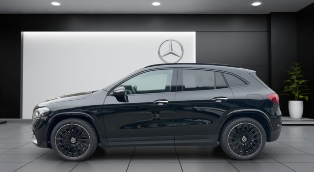 MERCEDES-BENZ GLA 250 4Matic 8G-DCT Swiss Star