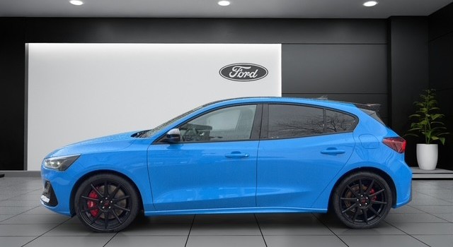 FORD FOCUS 2.3 ST X Edition