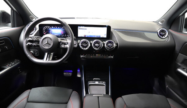 MERCEDES-BENZ GLA 220 d 4Matic 8G-DCT