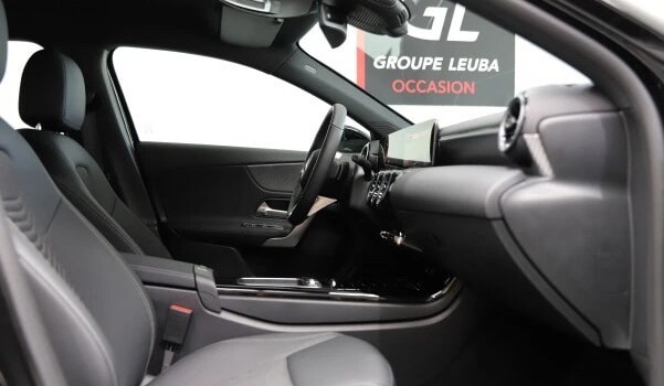 MERCEDES-BENZ A 180 7G-DCT