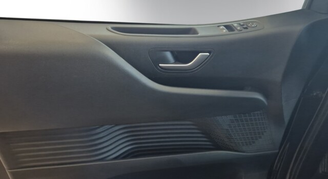 HYUNDAI STARIA Wagon 2.2 CRDi Amplia 4WD A