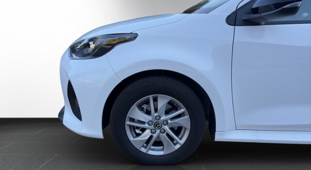 MAZDA 2 Hybrid Centre-line
